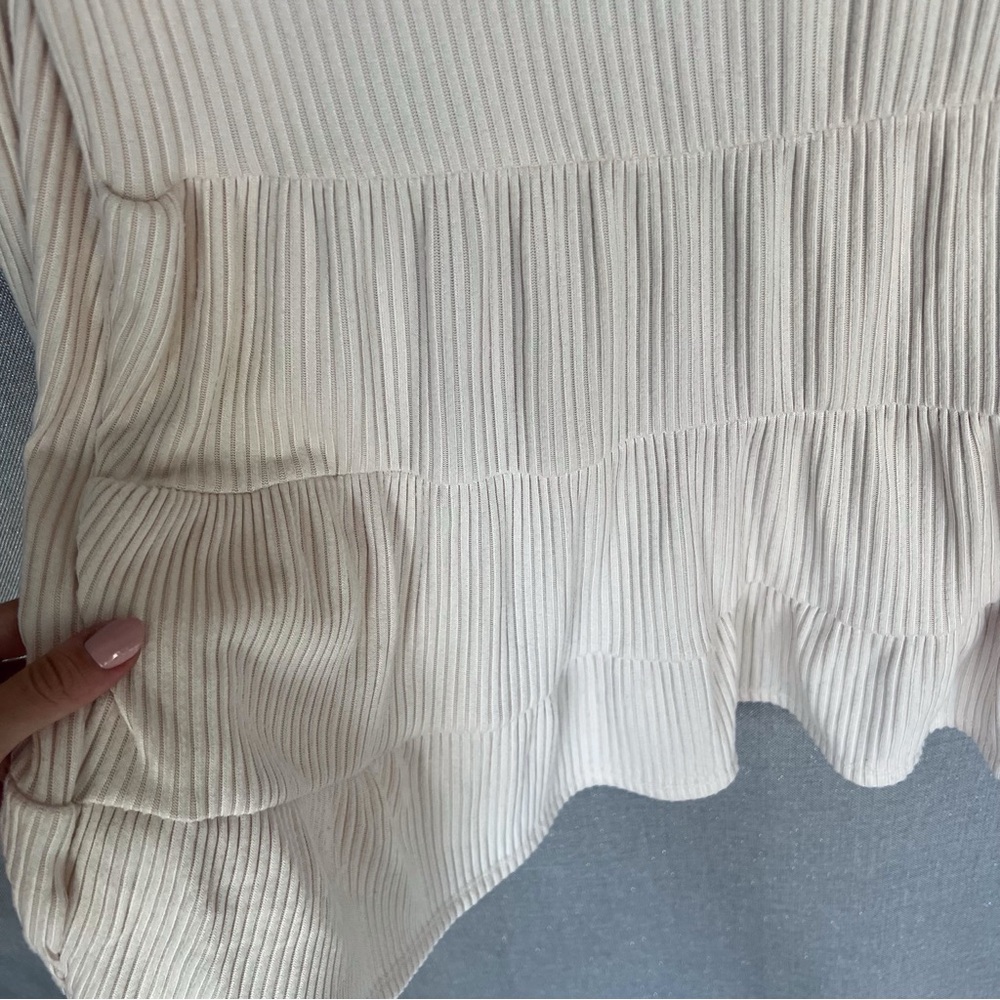 NWOT LC Lauren Conrad Ribbed Cream Ruffled Cardigan Size S - Picture 4 of 4